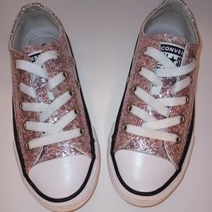 Converse All Stars purple glitter.